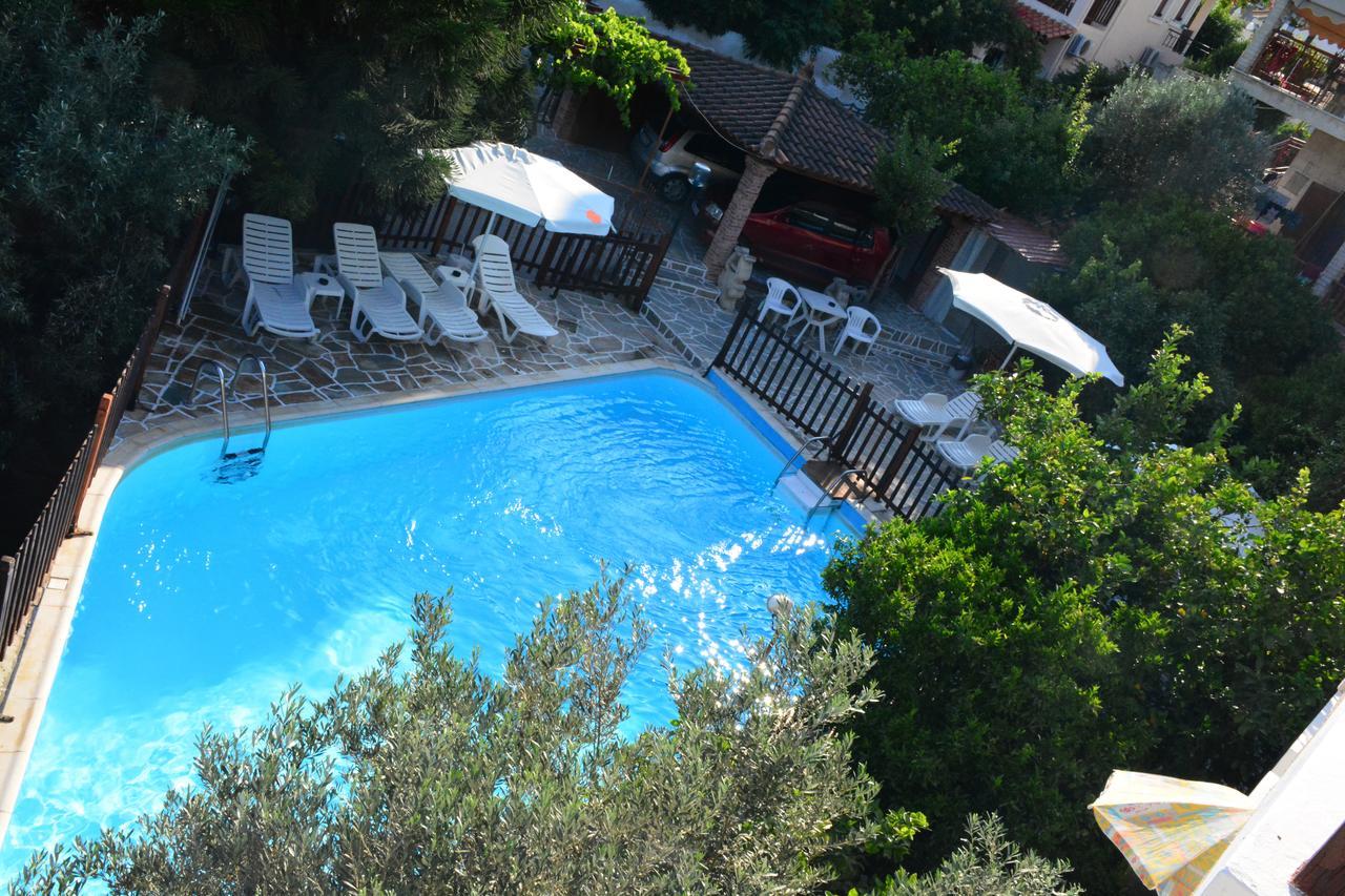 Voula Apartments Agia Marina  Exterior photo